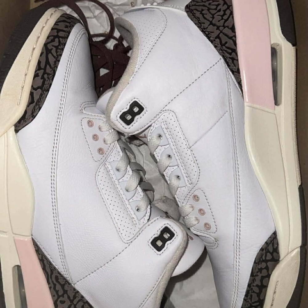 Jordan Retro Neapolitan Dark Mocha